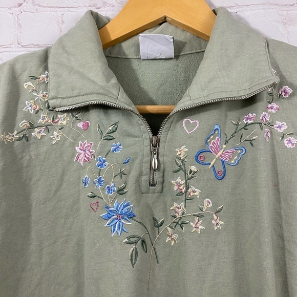 Stephanie K Top Womens Size Large Sage Green Floral Embroidered Long Sleeve Top - Picture 3 of 5